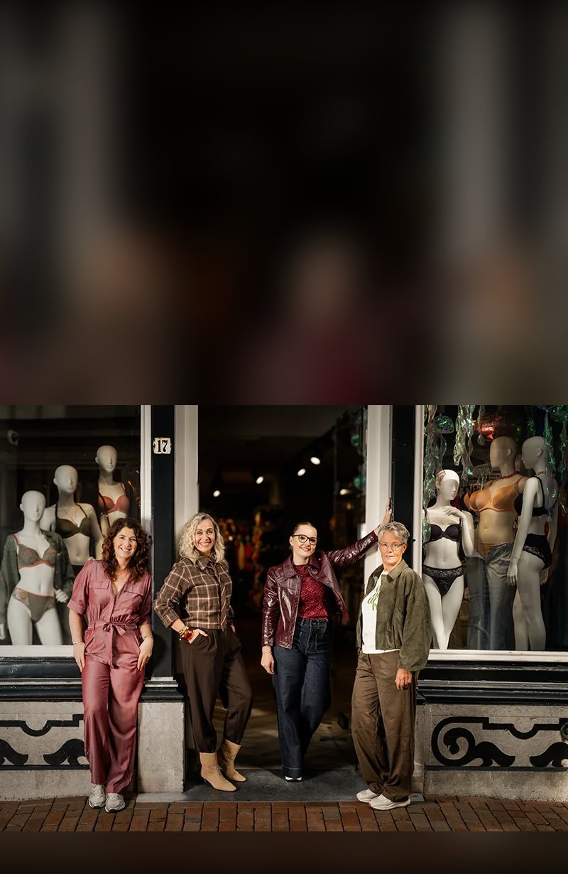 Team Belle voor de winkel