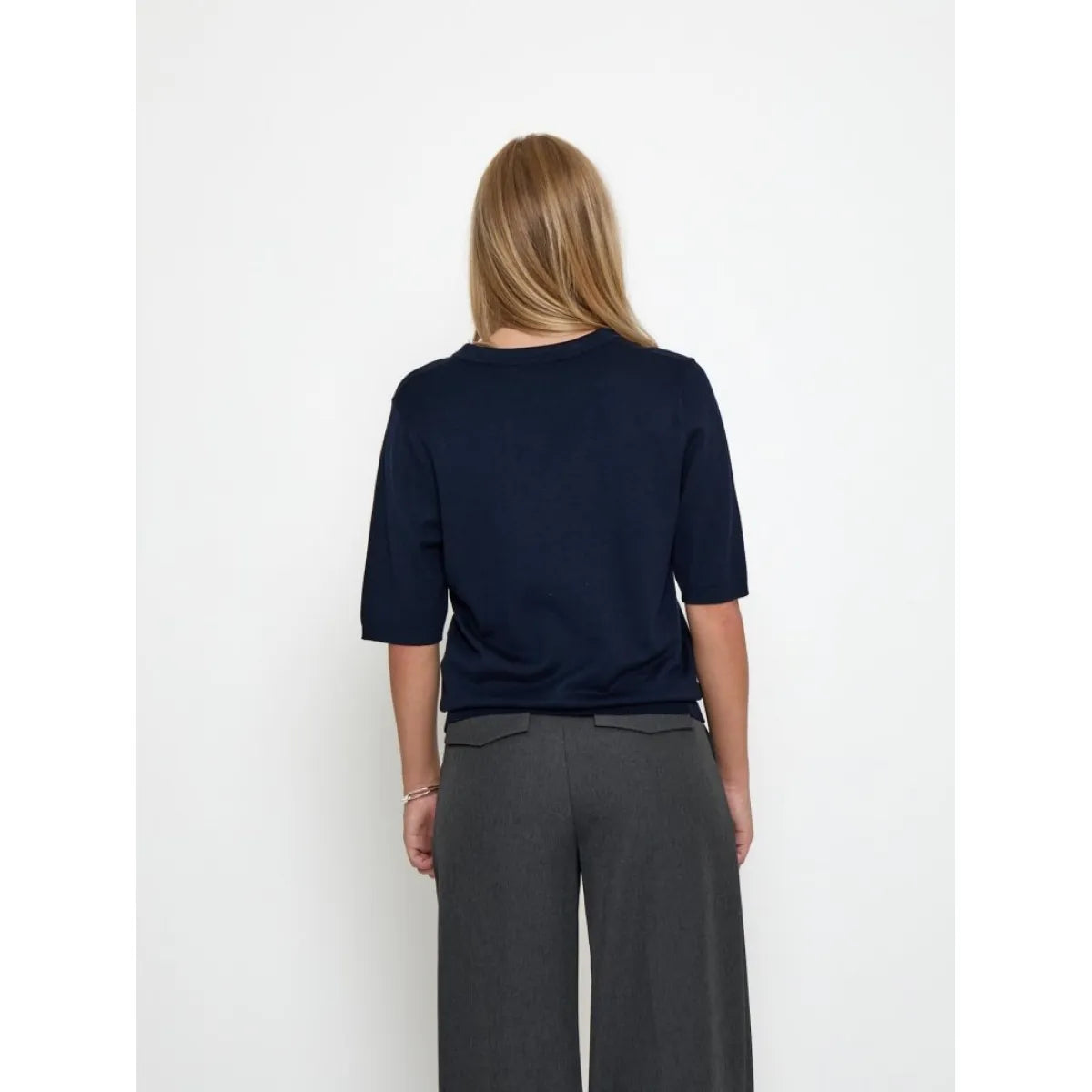 Minus Minus Shirt Zwart