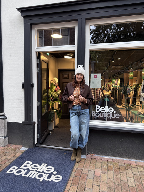Jolanda's Look – Bold Barrel & bruin jasje