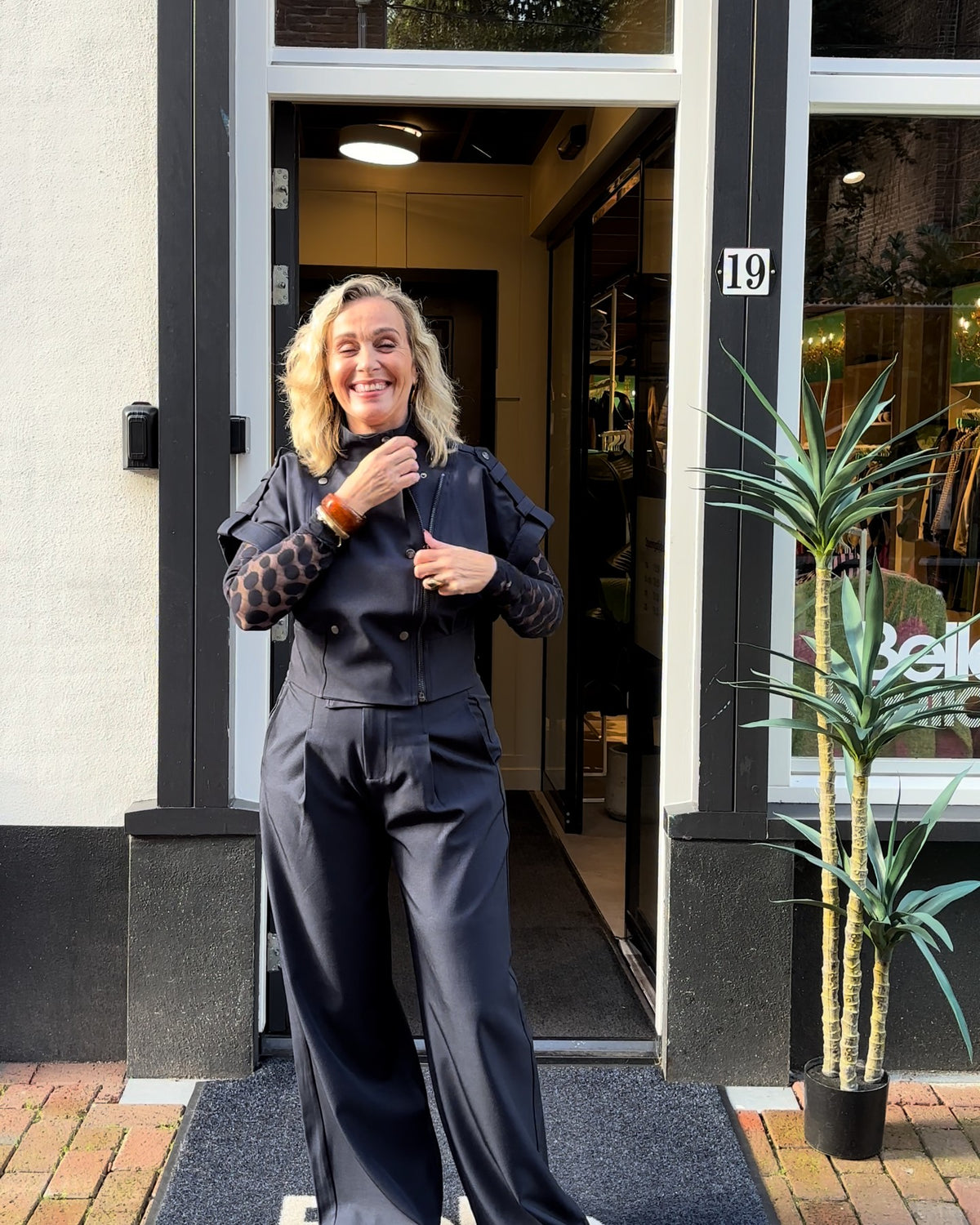 Simone's Look – Total look in navy